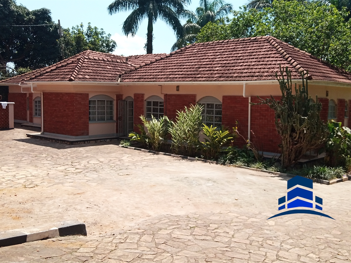 Bungalow for sale in Naguru Kampala