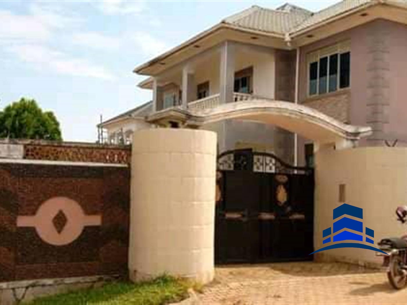 Villa for sale in Garuga Wakiso