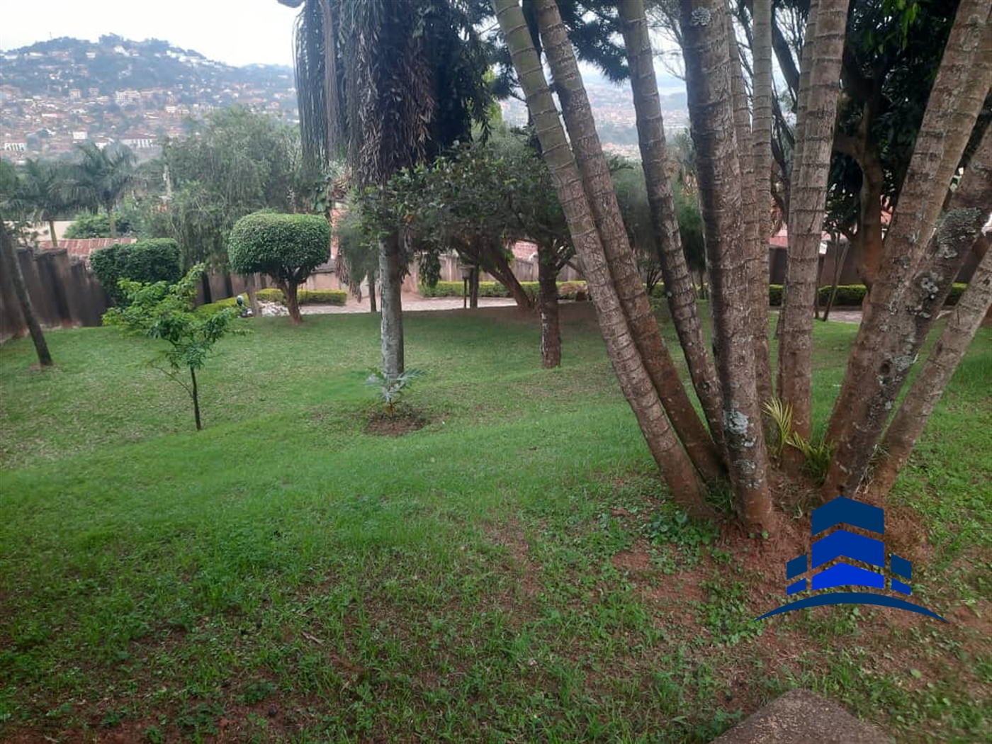 Mansion for rent in Makindye Kampala