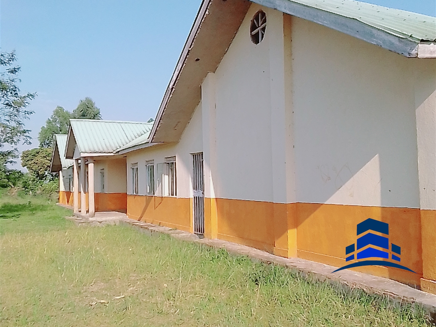 School for sale in Kayabwe Mpigi