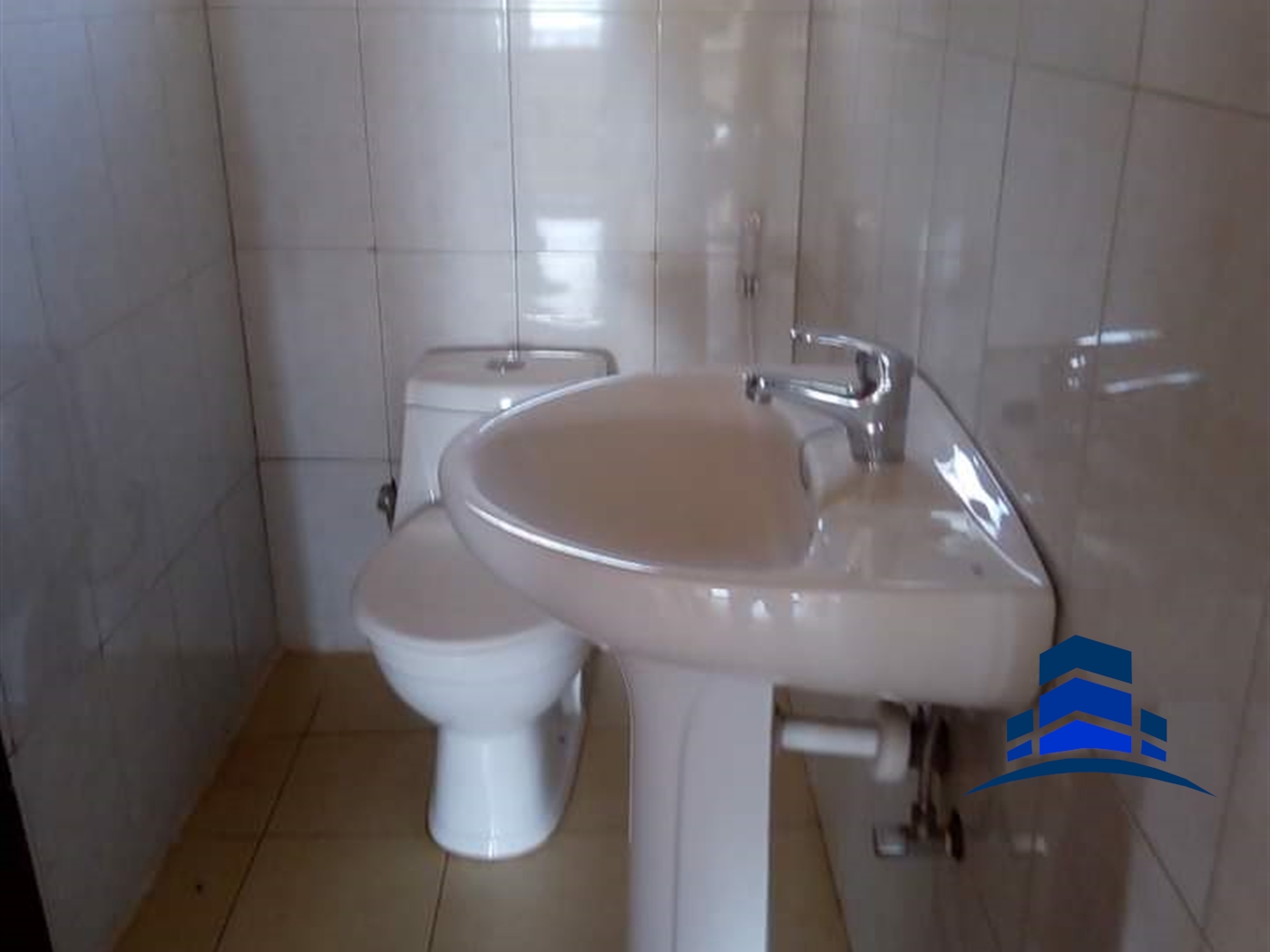 Villa for rent in Munyonyo Kampala