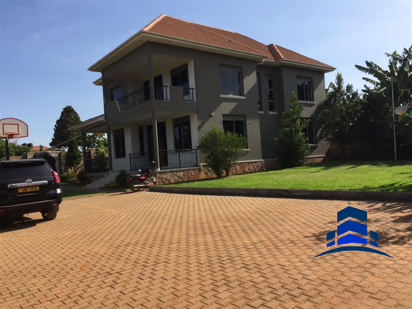 Villa for sale in Kira Wakiso