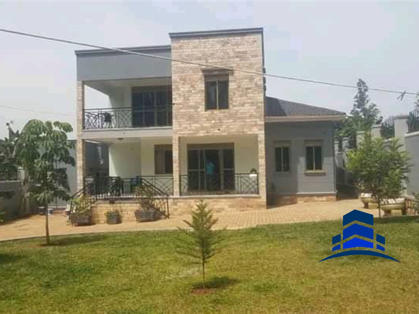 Villa for sale in Kira Wakiso