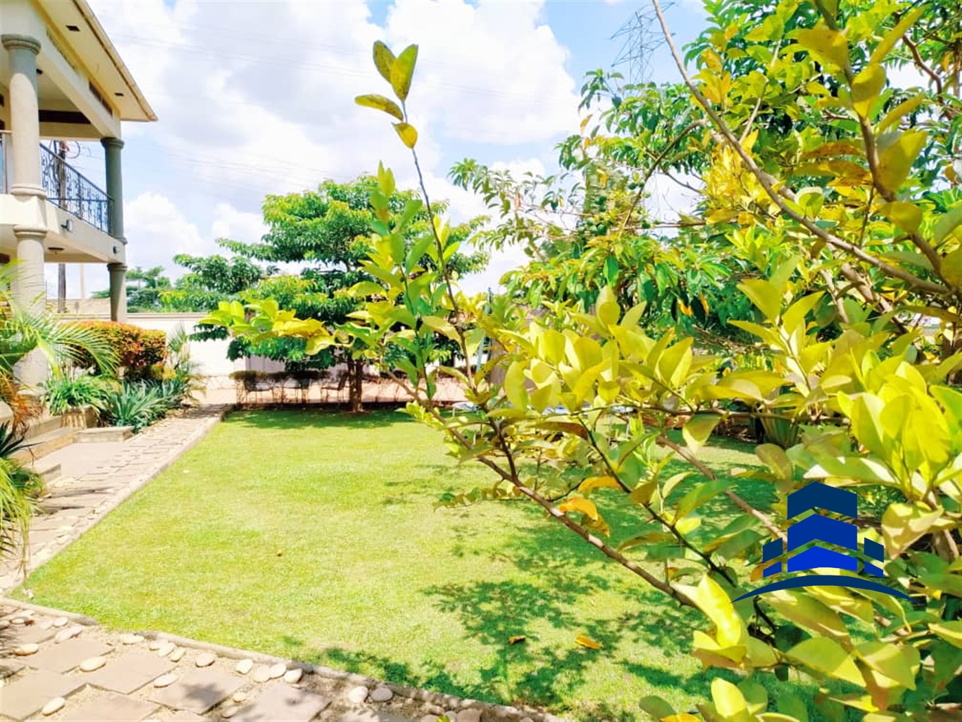 Villa for sale in Kiwanga Wakiso
