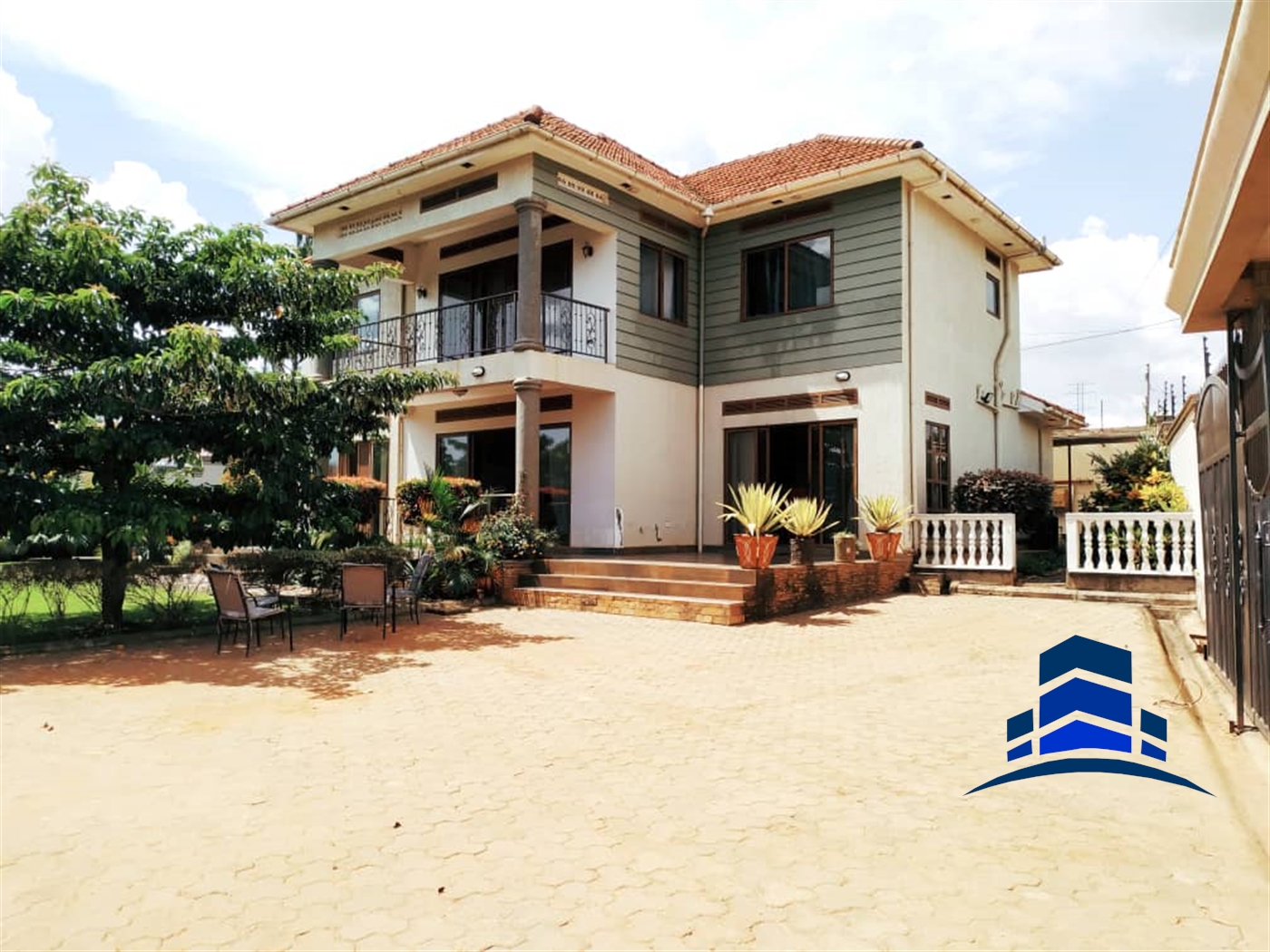 Villa for sale in Kiwanga Wakiso