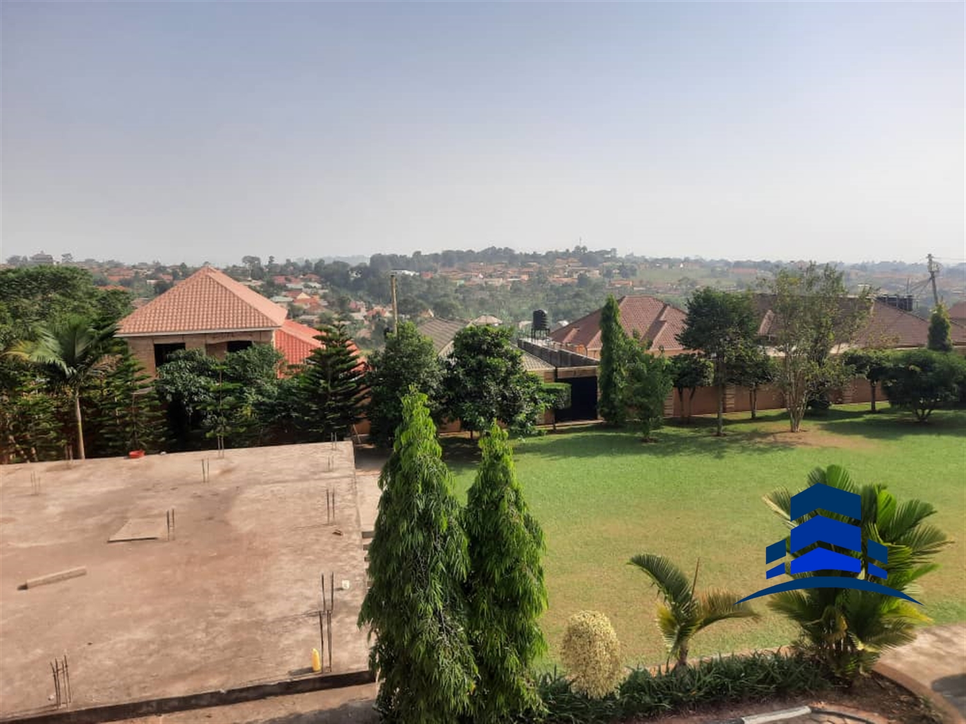 Mansion for sale in Lweeza Mukono