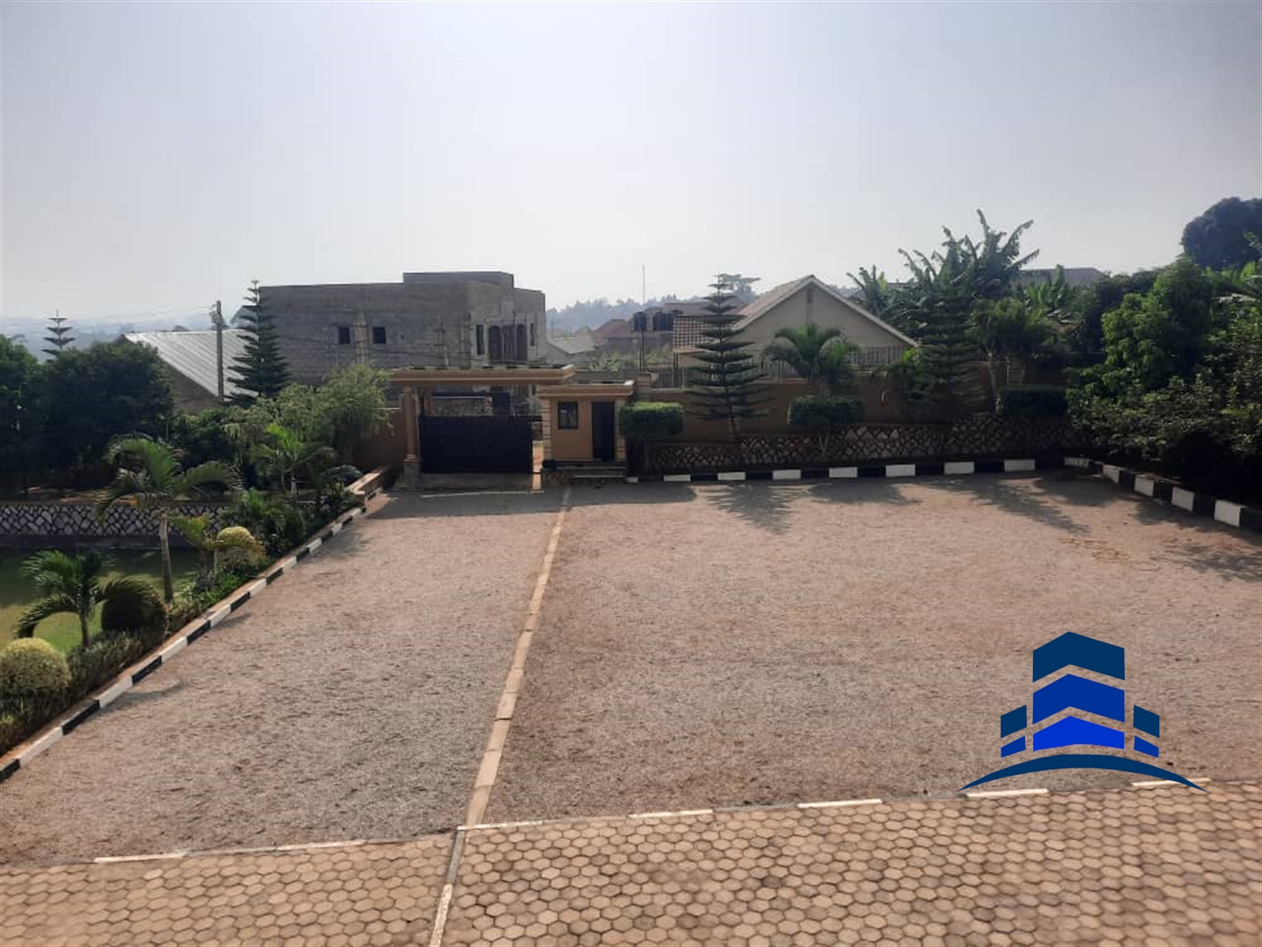 Mansion for sale in Lweeza Mukono