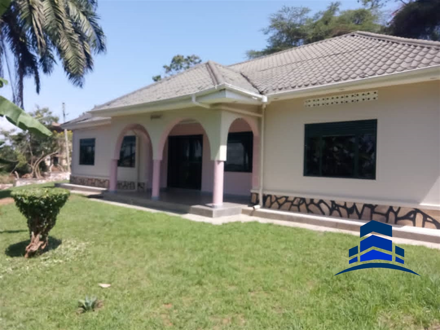 Bungalow for rent in Munyonyo Kampala