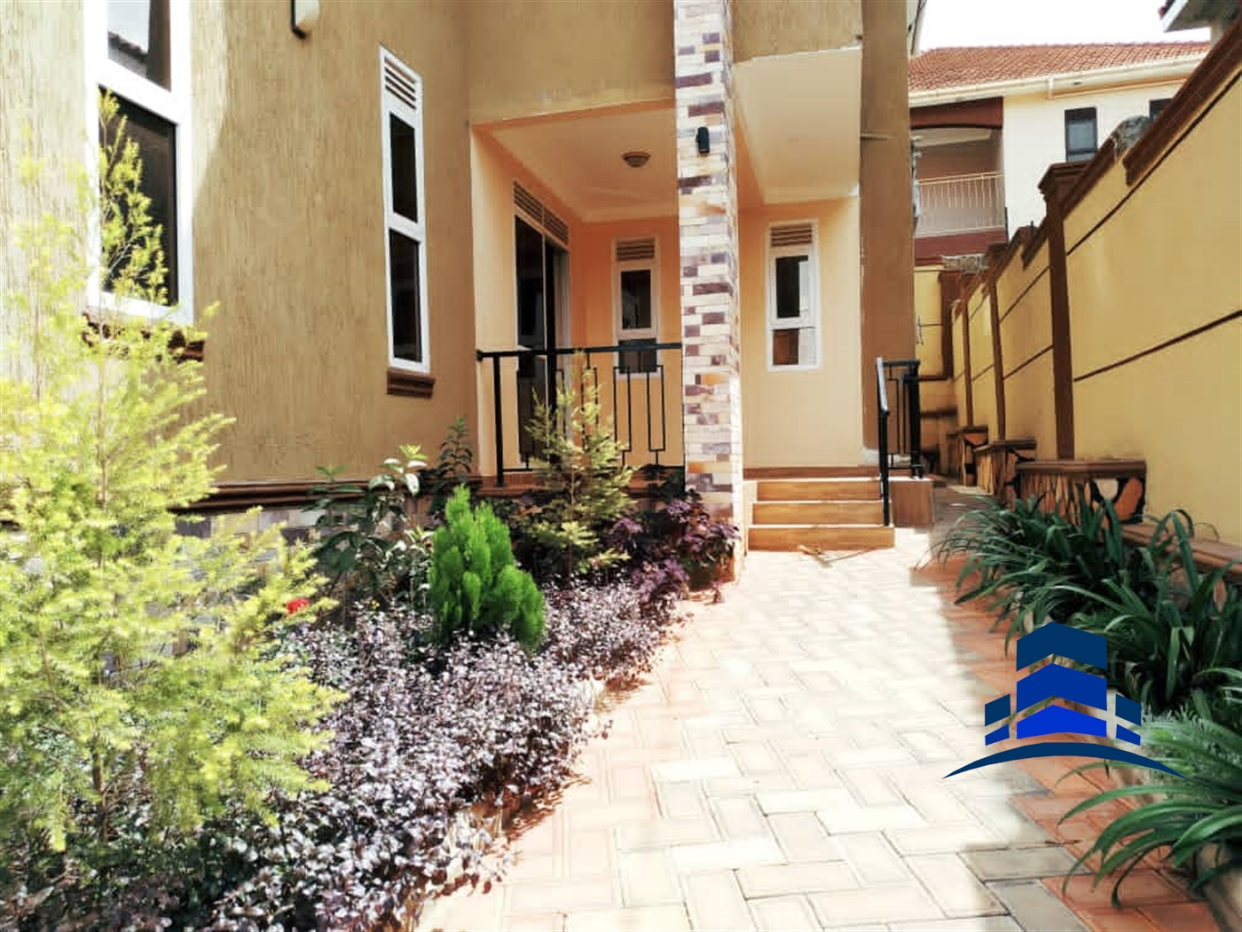 Duplex for sale in Kira Wakiso