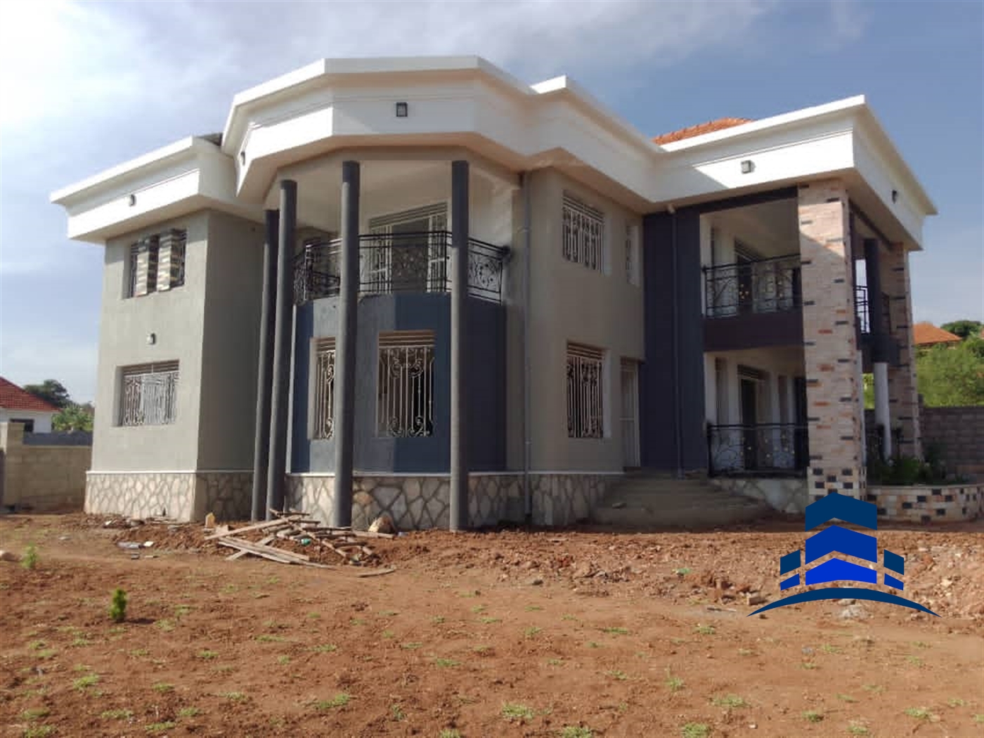Villa for sale in Lweza Wakiso
