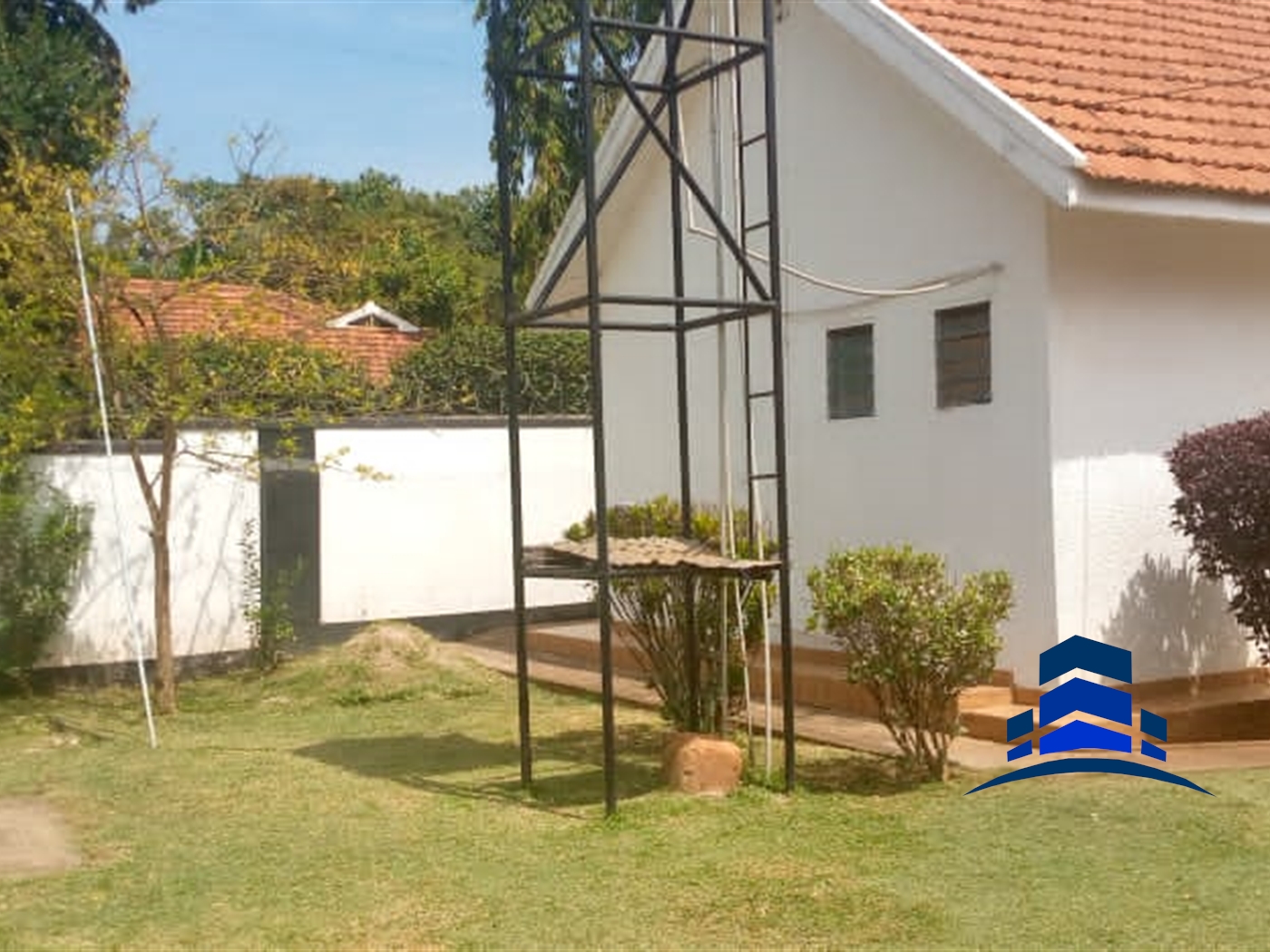 Bungalow for rent in Muyenga Kampala