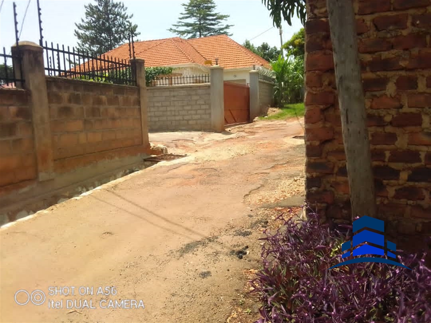 Villa for sale in Naalya Wakiso