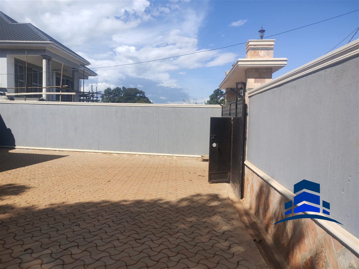 Storeyed house for sale in Kira Wakiso