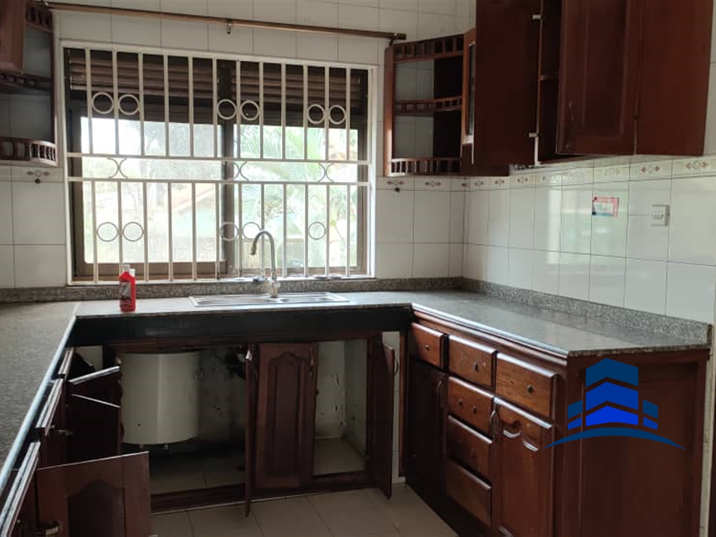 Storeyed house for sale in Munyonyo Kampala