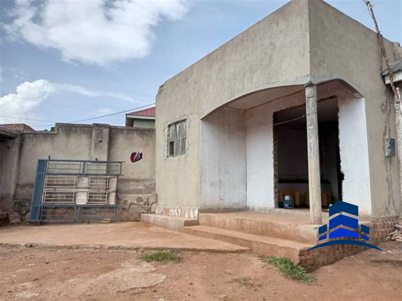 Storeyed house for sale in Seguku Wakiso