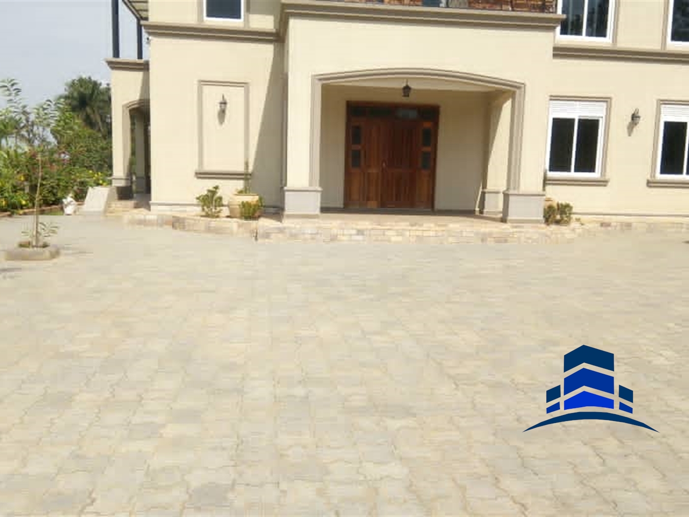 Villa for rent in Luzira Kampala