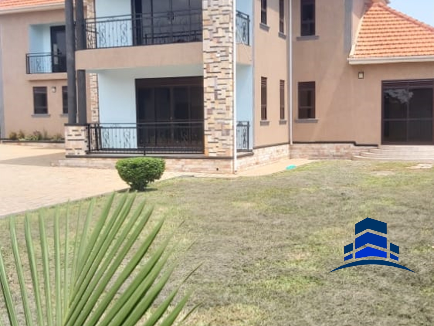 Villa for sale in Kitende Wakiso