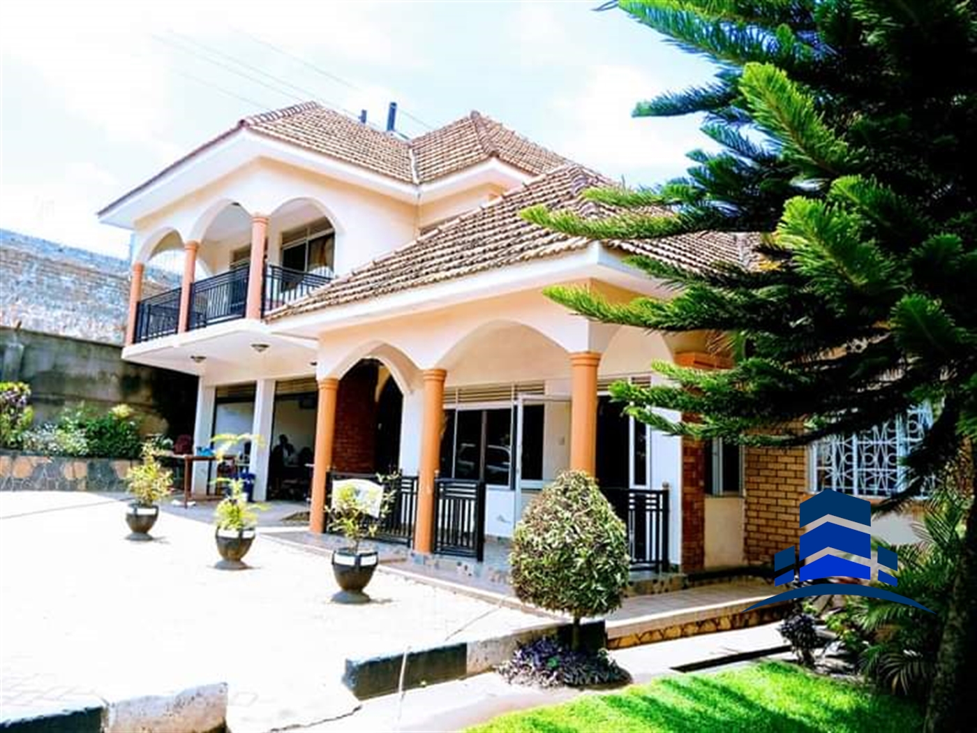 Mansion for sale in Central Mukono