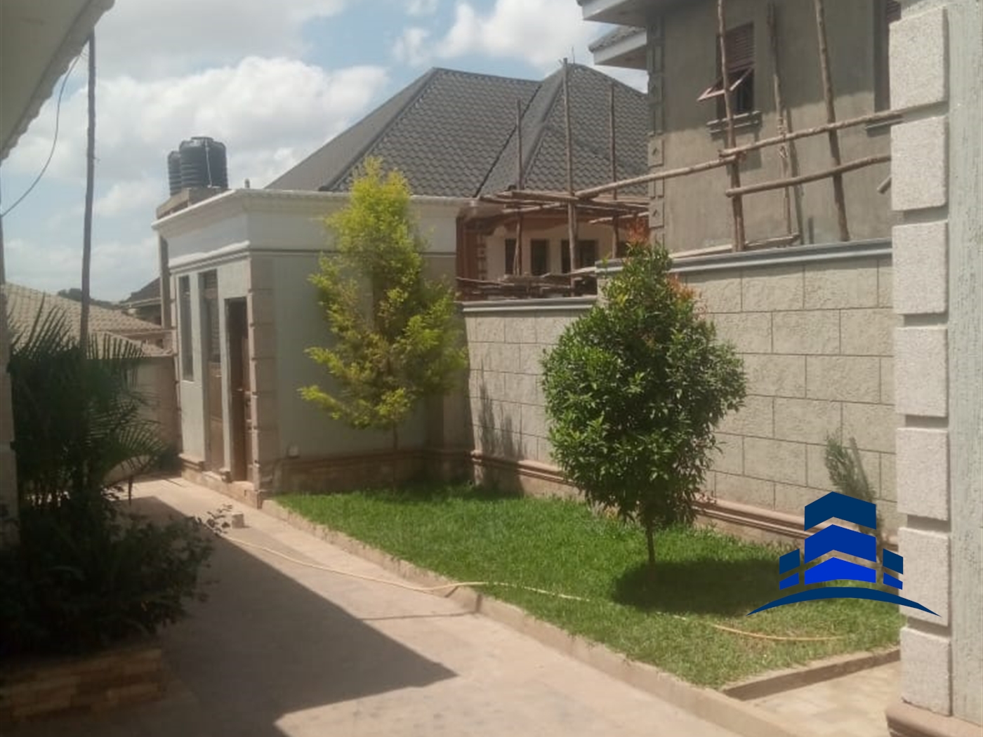 Villa for sale in Kabulengwa Wakiso