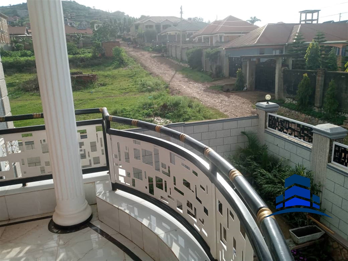 Villa for sale in Kabulengwa Wakiso