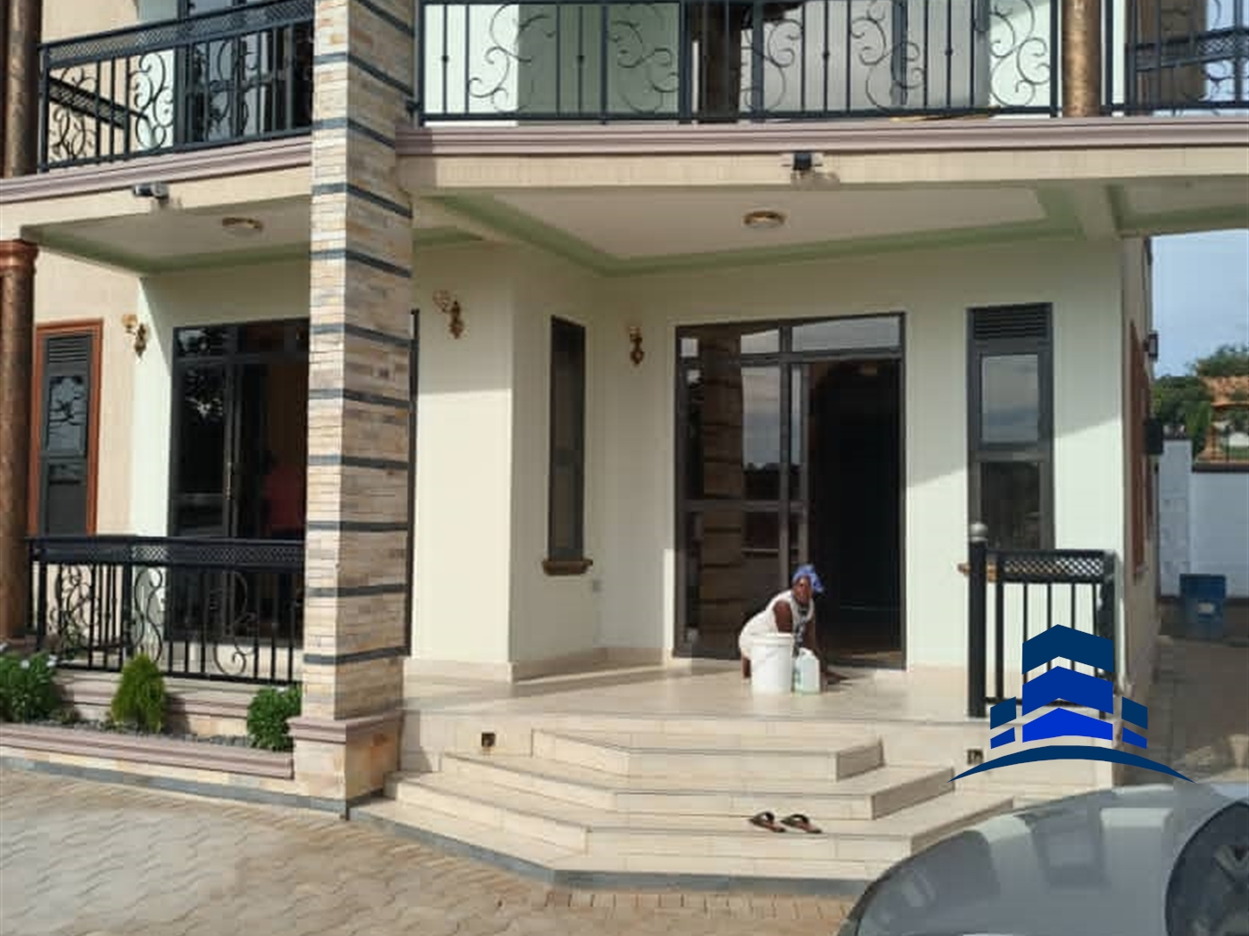 Villa for sale in Kitende Wakiso