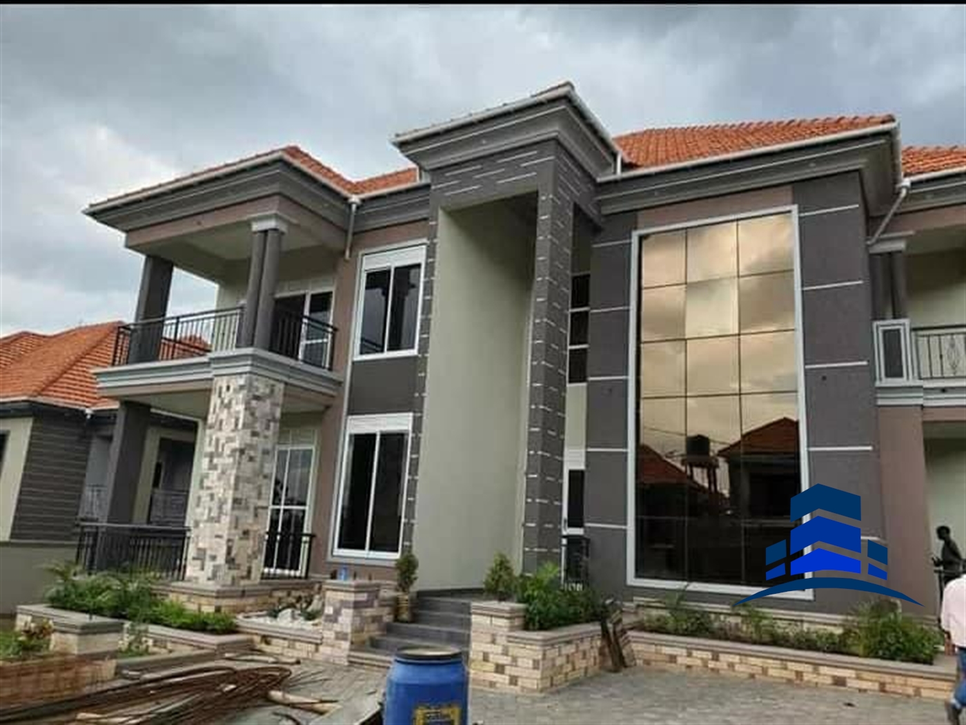 Villa for sale in Kisaasi Kampala