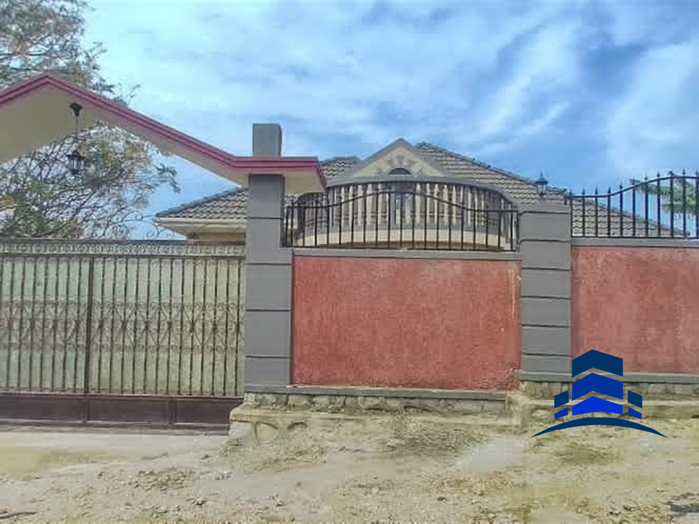 Villa for sale in Sonde Wakiso