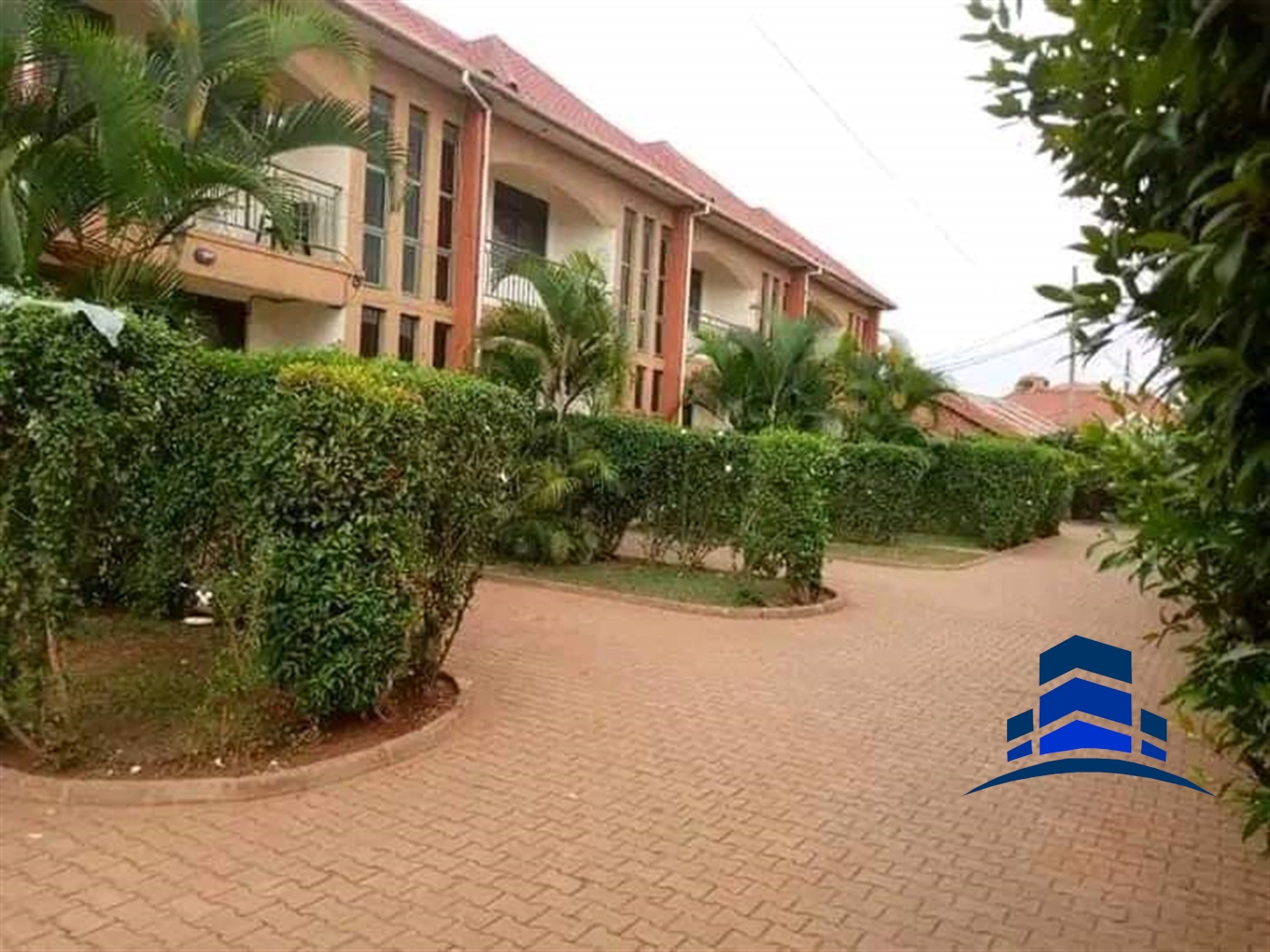 Duplex for rent in Kisaasi Kampala