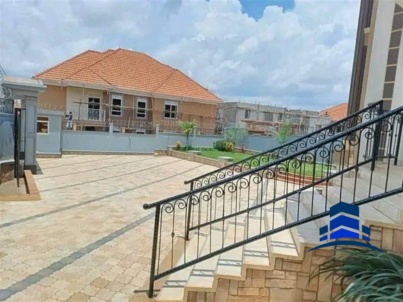 Villa for sale in Kira Wakiso