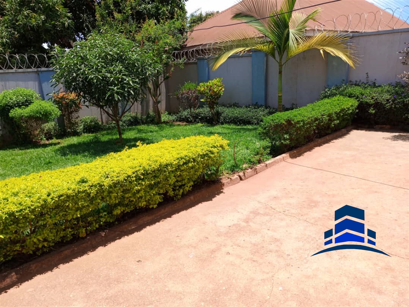 Bungalow for sale in Bwebajja Wakiso