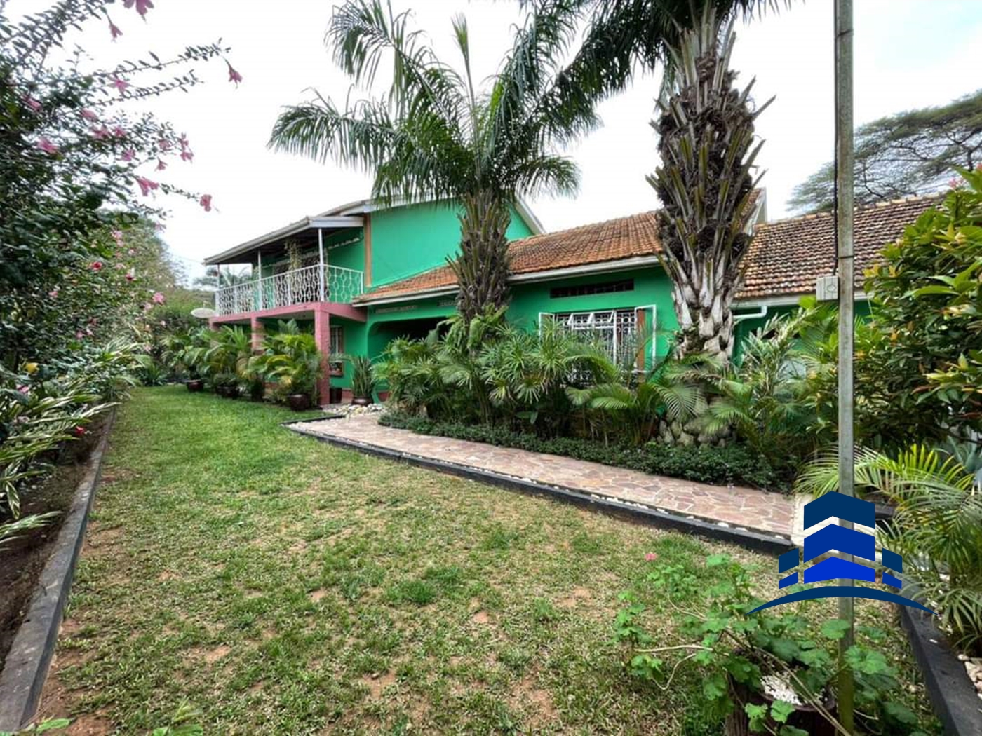 Villa for sale in Bbunga Kampala