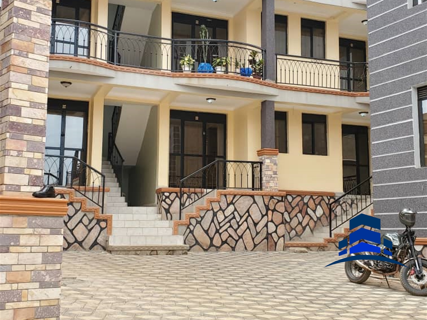 Duplex for sale in Kyanja Kampala