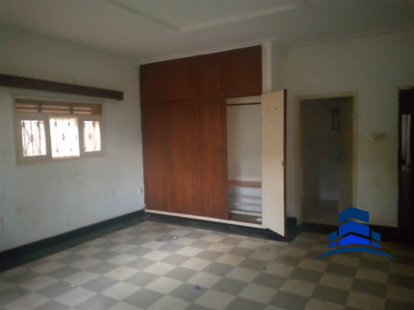 Villa for sale in Makindye Kampala