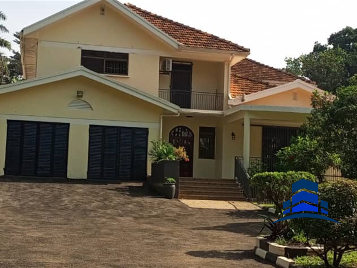 Villa for rent in Bugoloobi Kampala