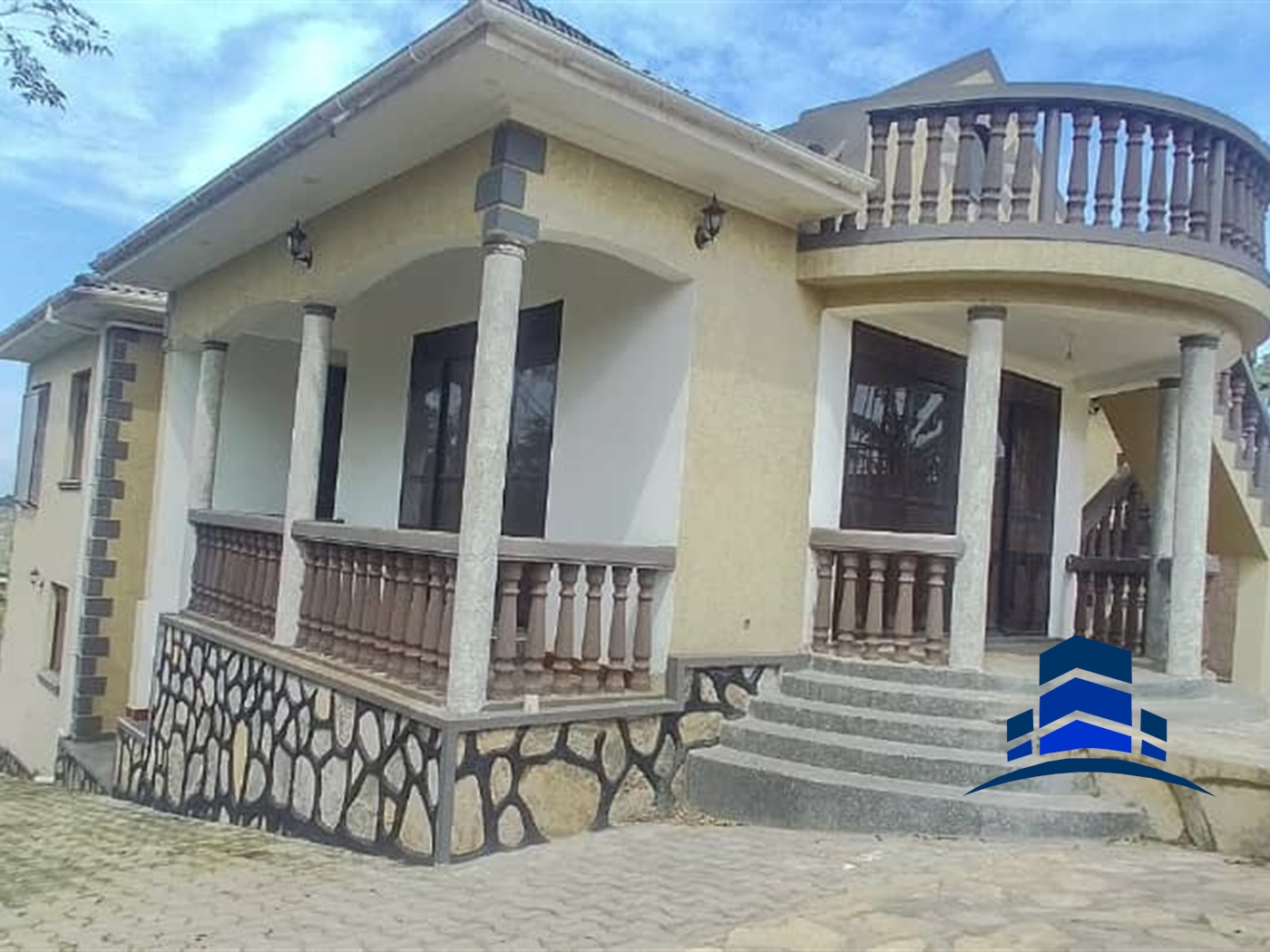 Villa for sale in Sonde Wakiso