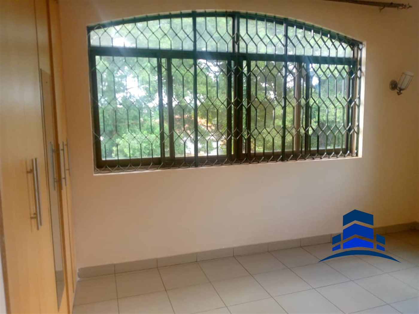 Villa for rent in Muyenga Kampala