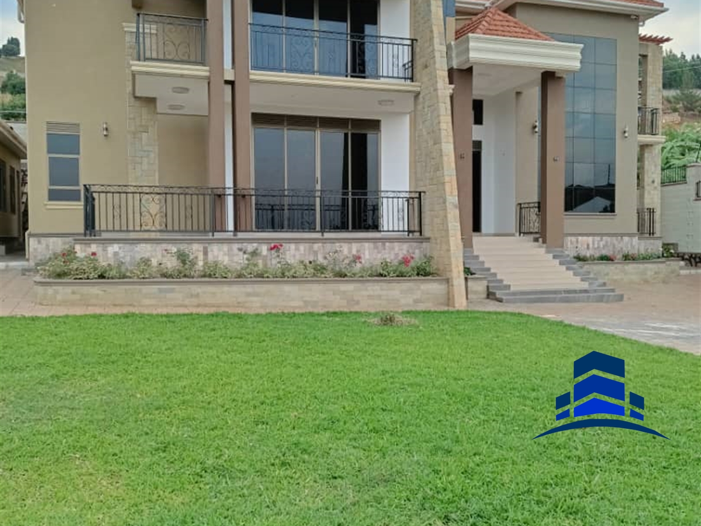 Villa for sale in Akright Wakiso