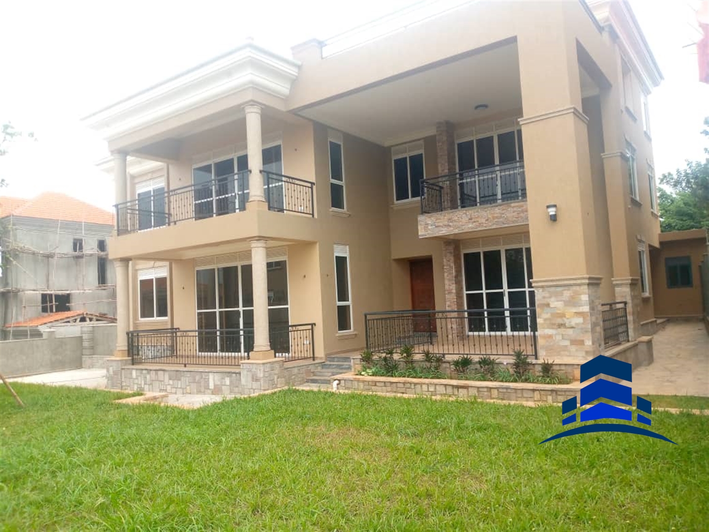 Villa for sale in Munyonyo Kampala