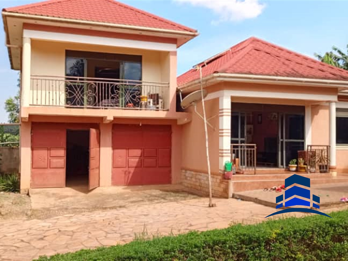 Villa for sale in Nansana Wakiso