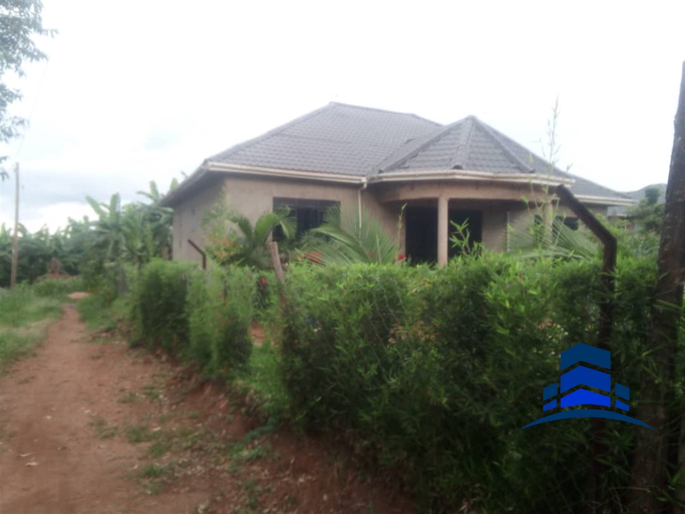 Bungalow for sale in Buena Wakiso