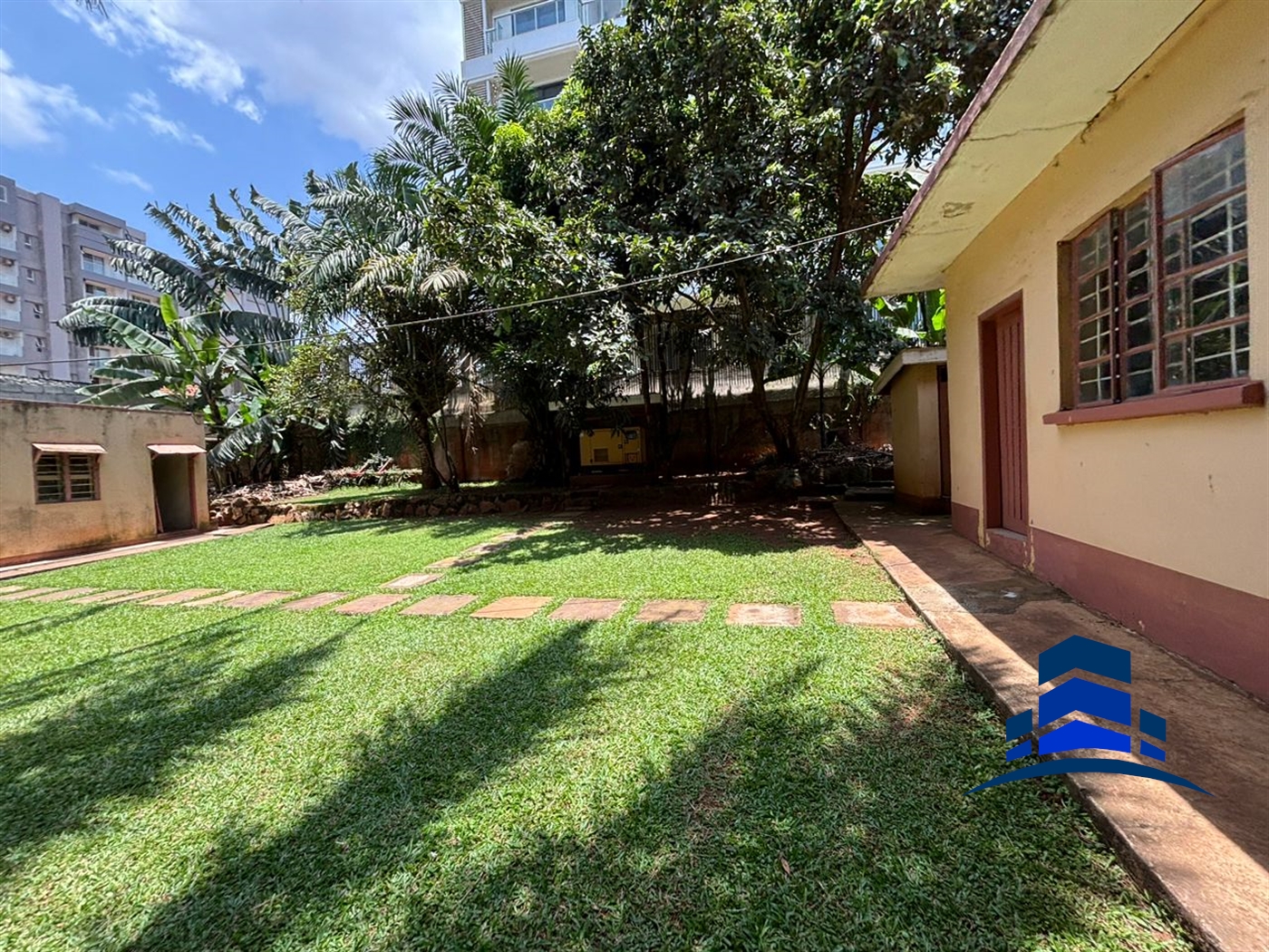 Villa for sale in Kololo Kampala
