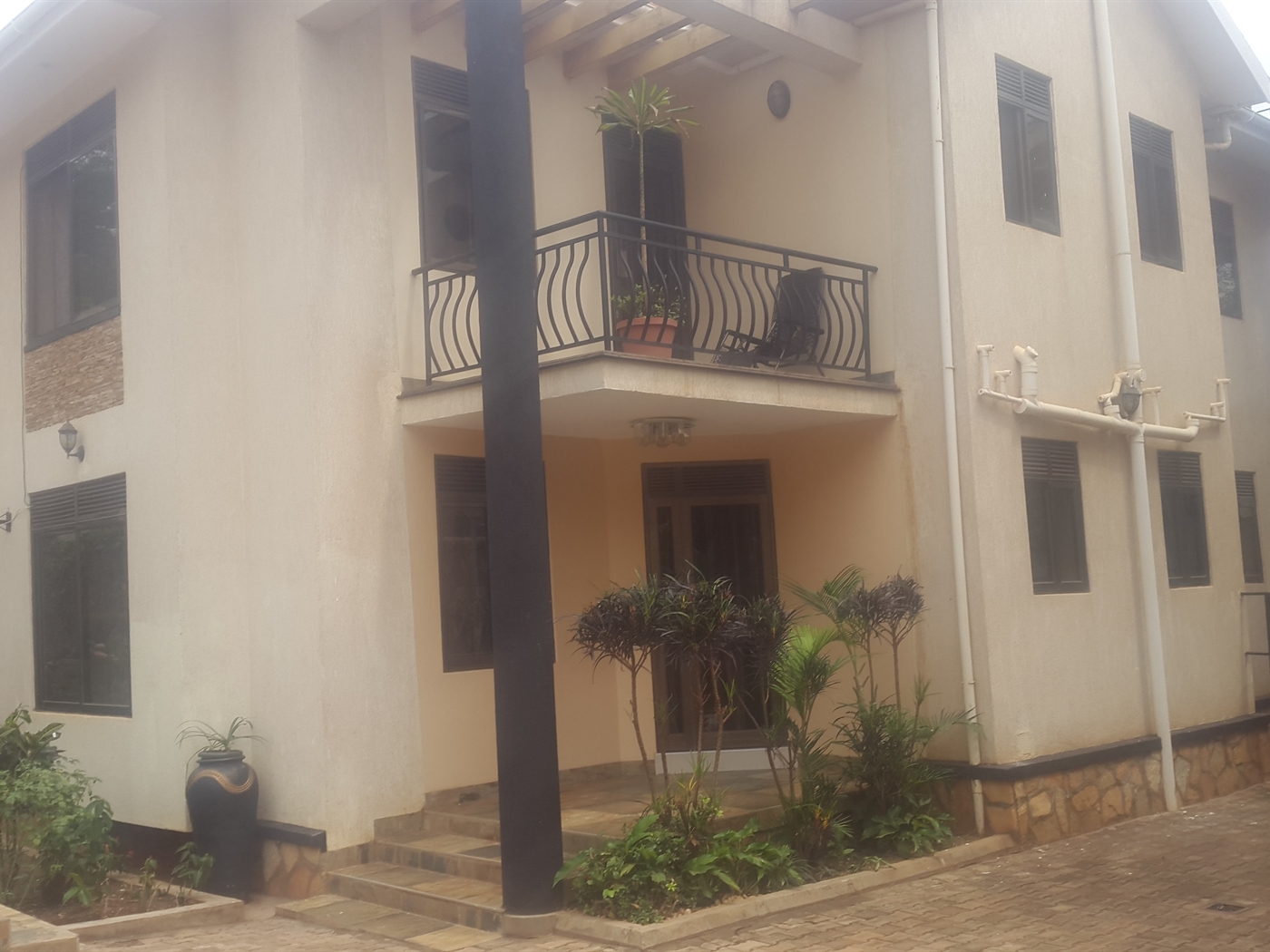 Storeyed house for rent in Naguru Kampala