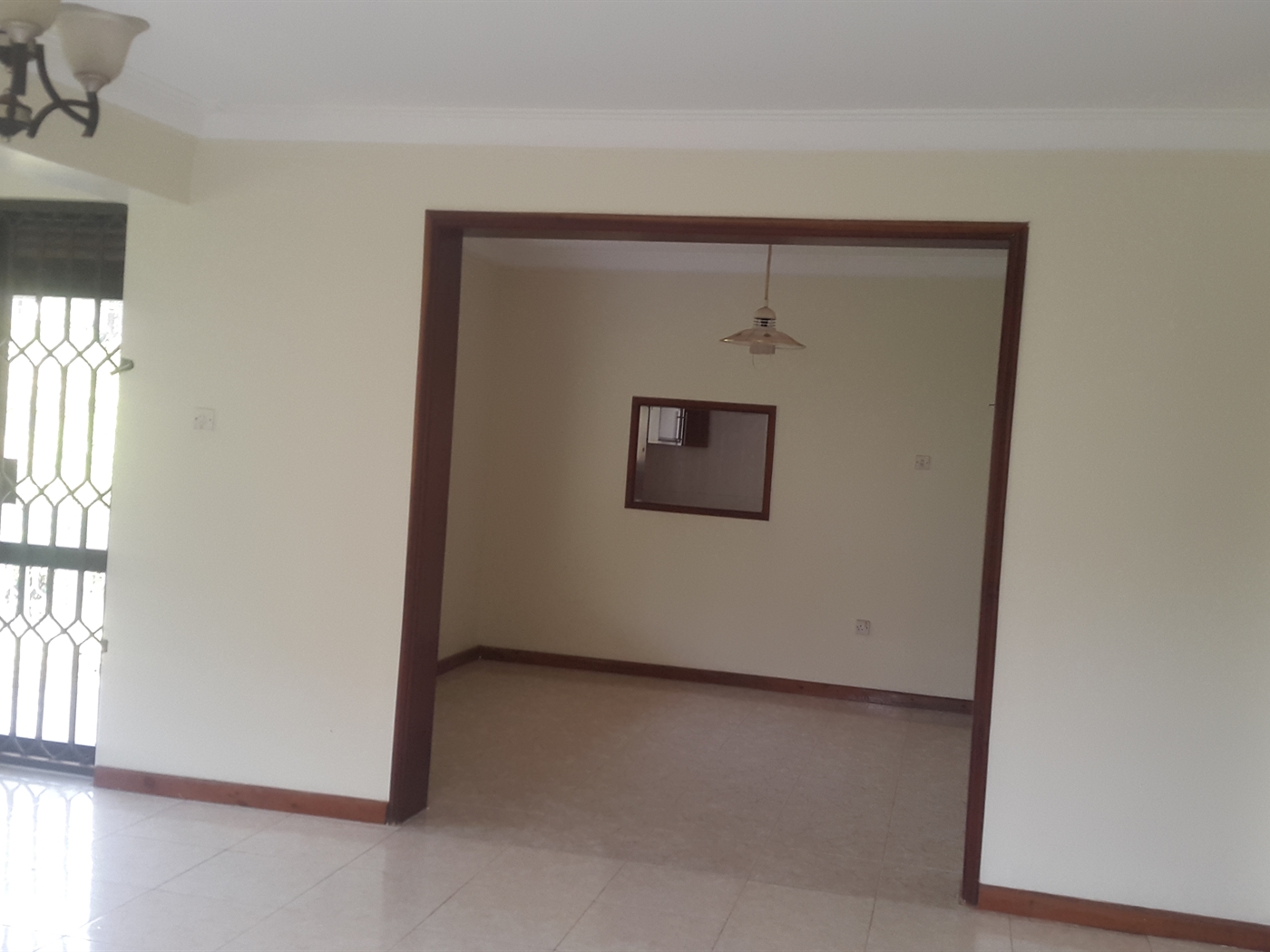 Bungalow for rent in Naguru Kampala