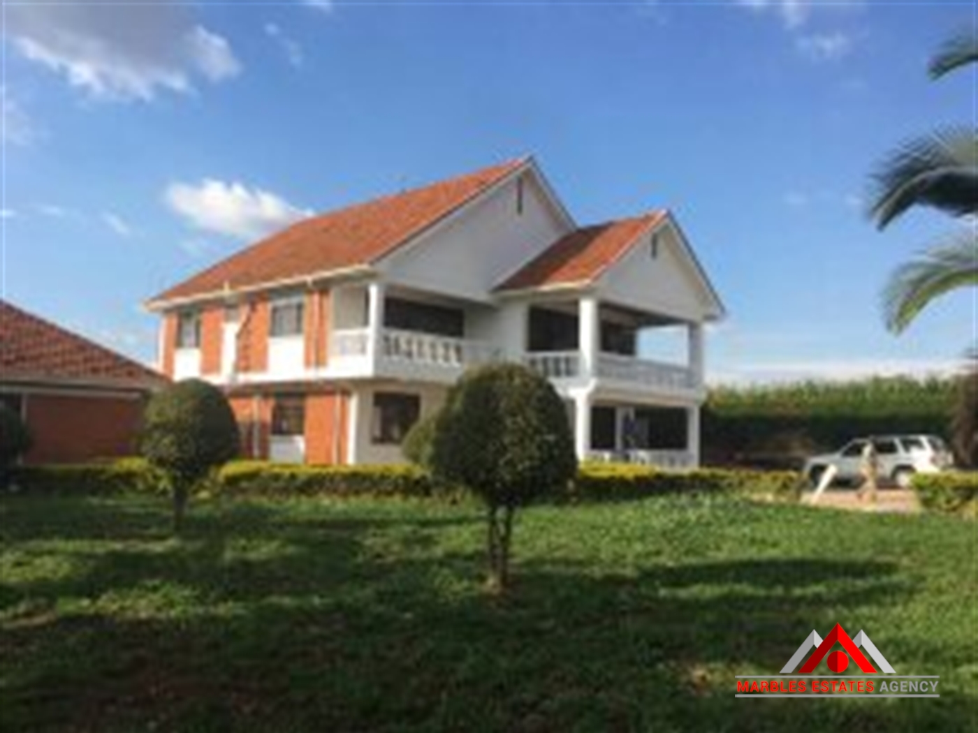 Mansion for rent in Bugoloobi Kampala