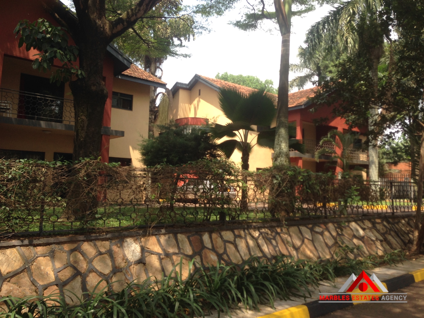 Town House for rent in Kololo Kampala