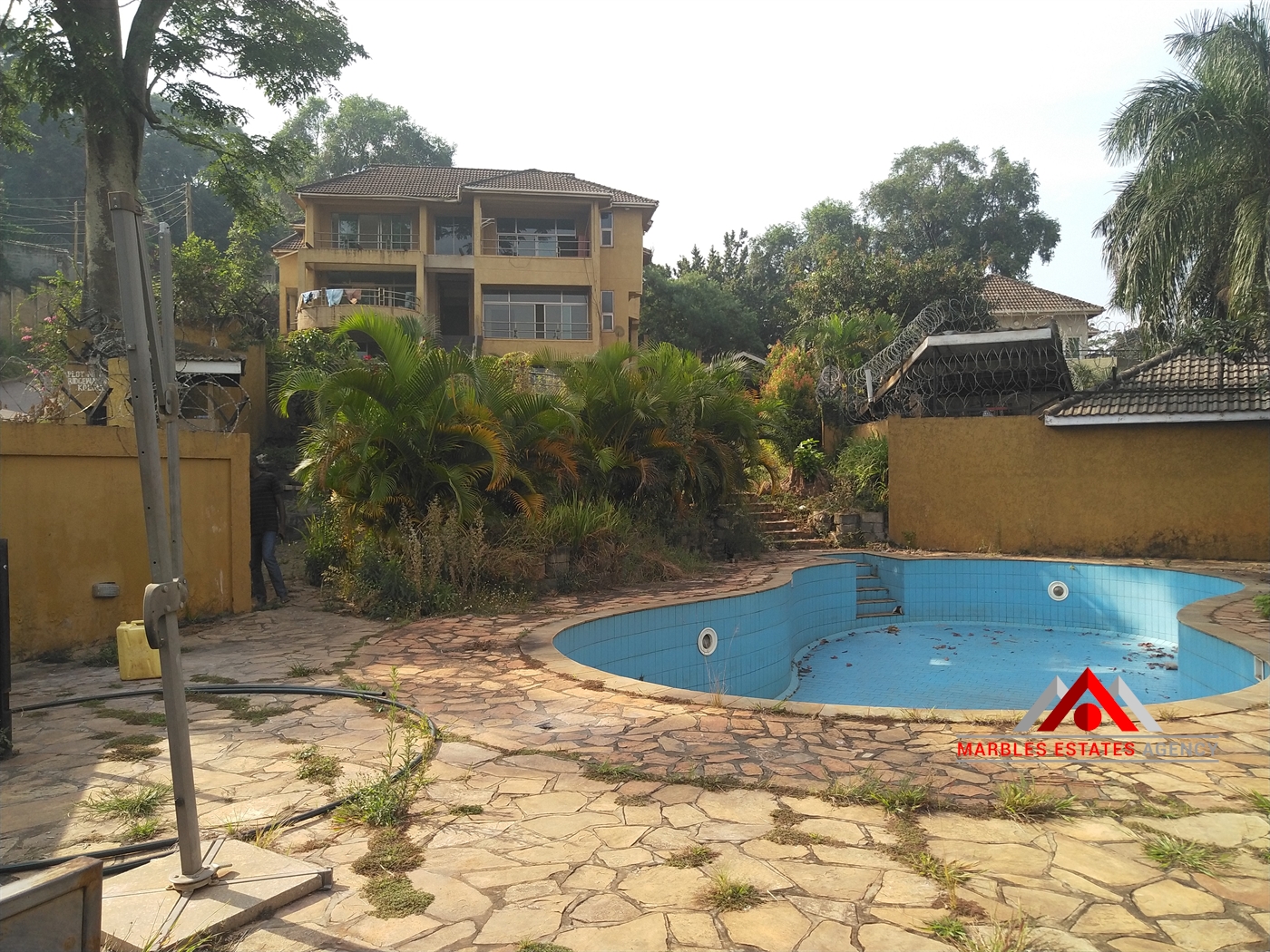 Storeyed house for rent in Kololo Kampala