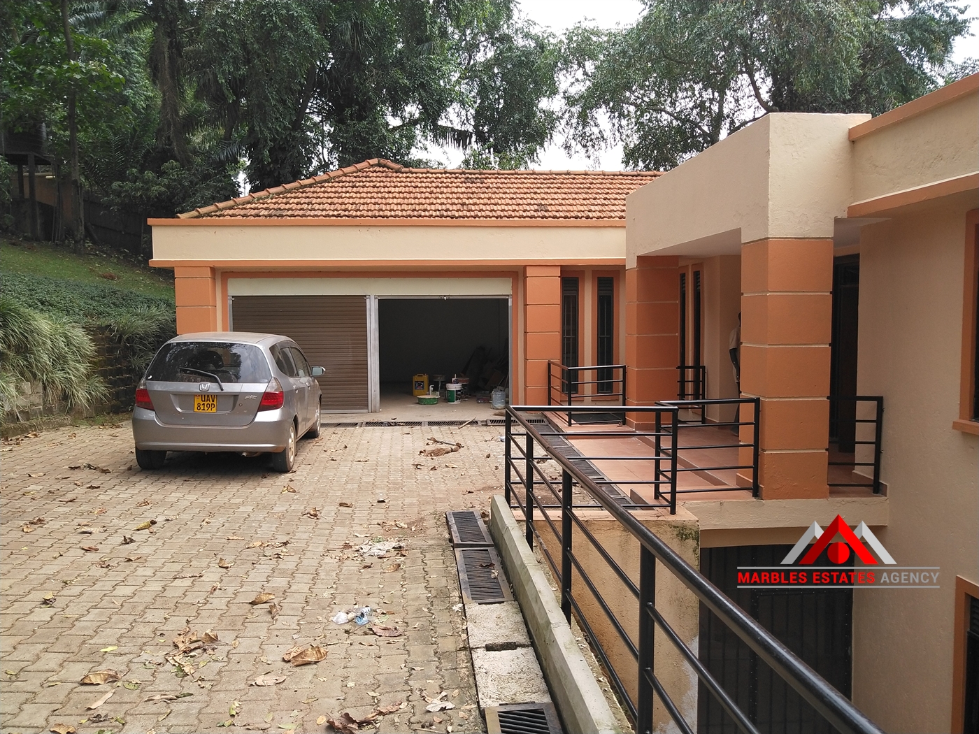 Mansion for rent in Kololo Kampala