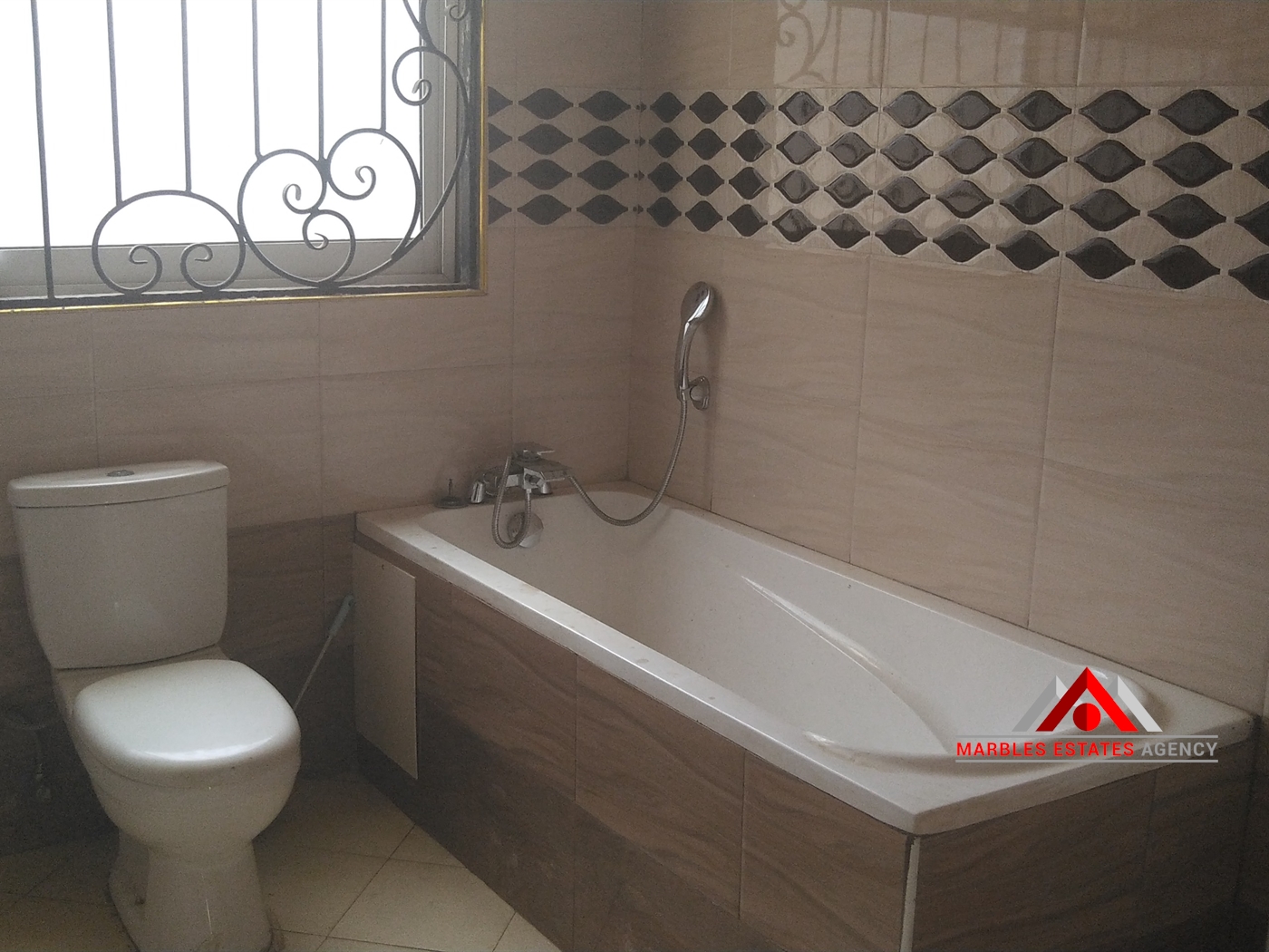 Town House for rent in Naguru Kampala