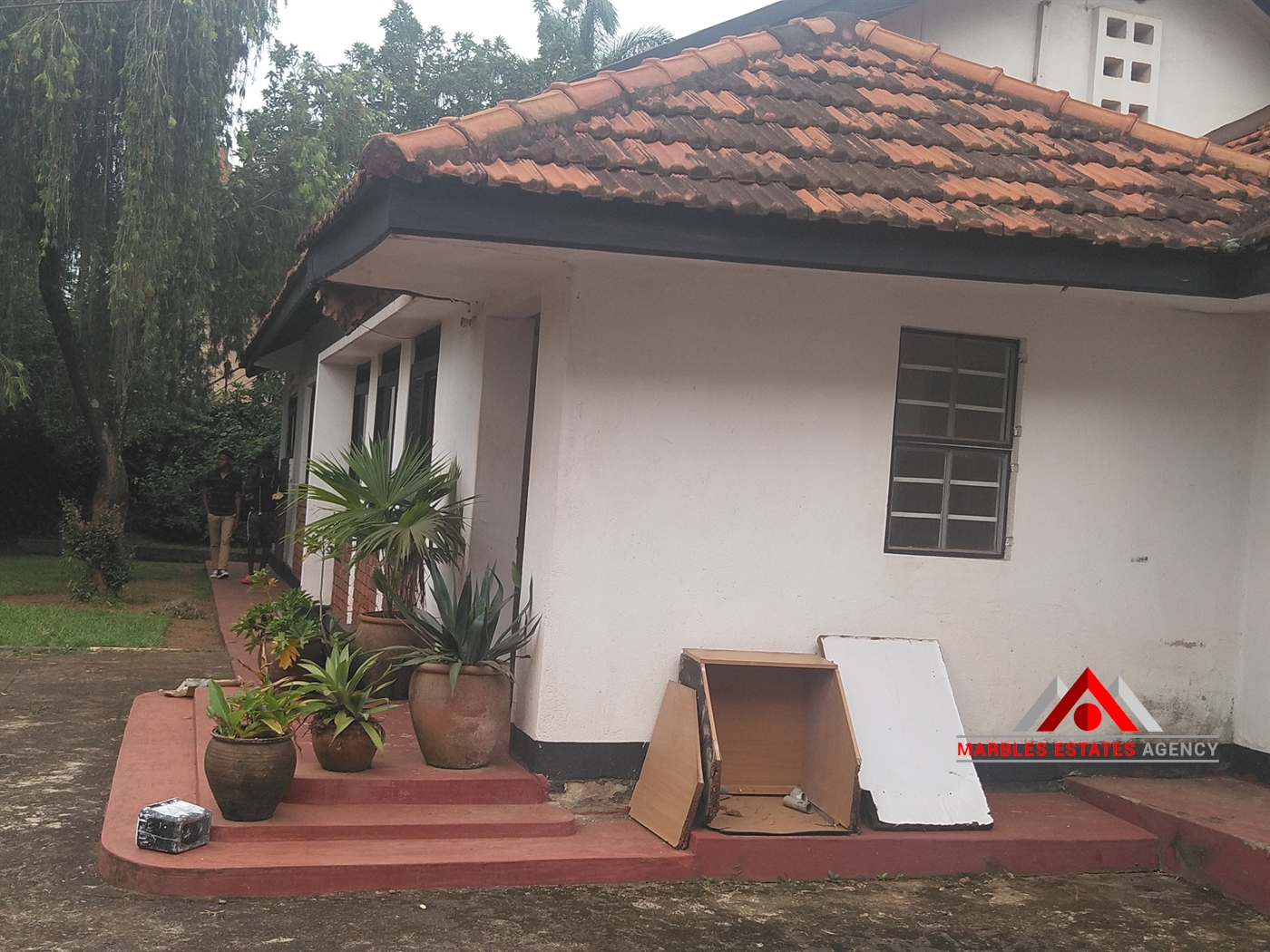 Bungalow for rent in Kololo Kampala