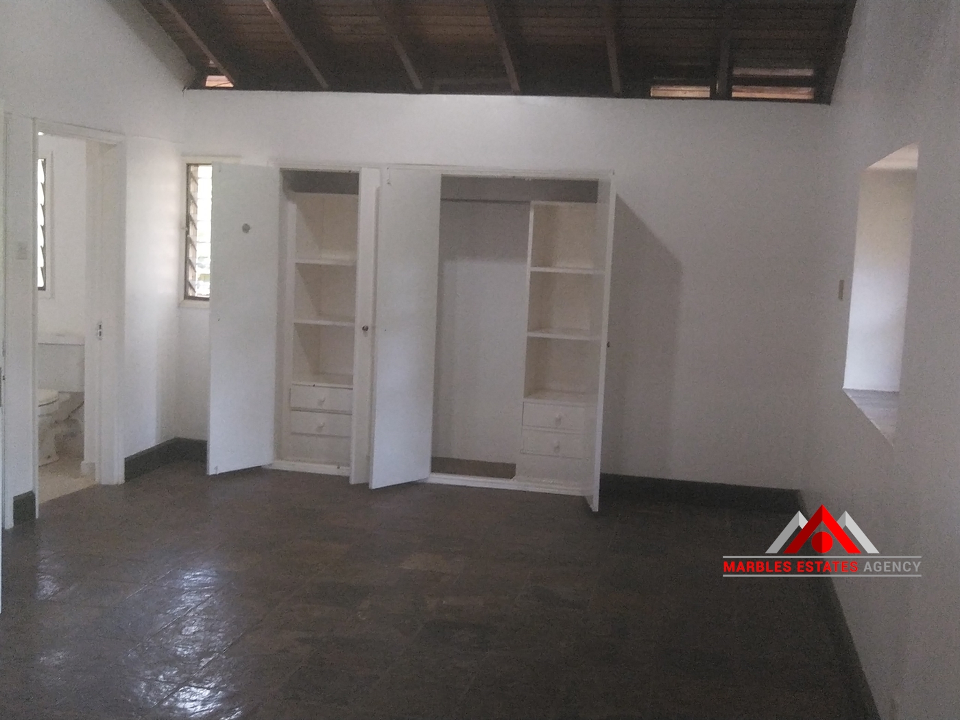 Bungalow for rent in Kololo Kampala